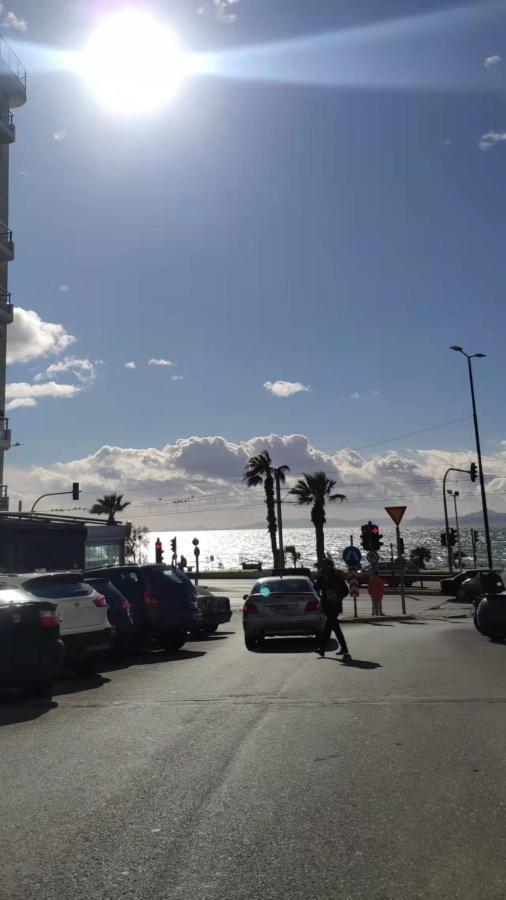 Galaxy Home Spacious & Renovated Apartment Atenas Exterior foto